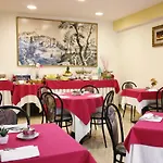 Savoia מלון 3*