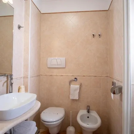 Savoia 3* Сорренто