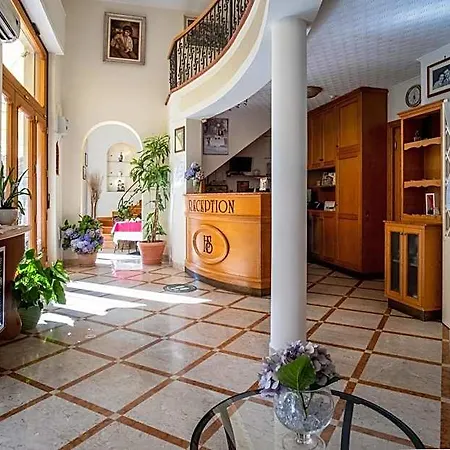 Savoia Отель
